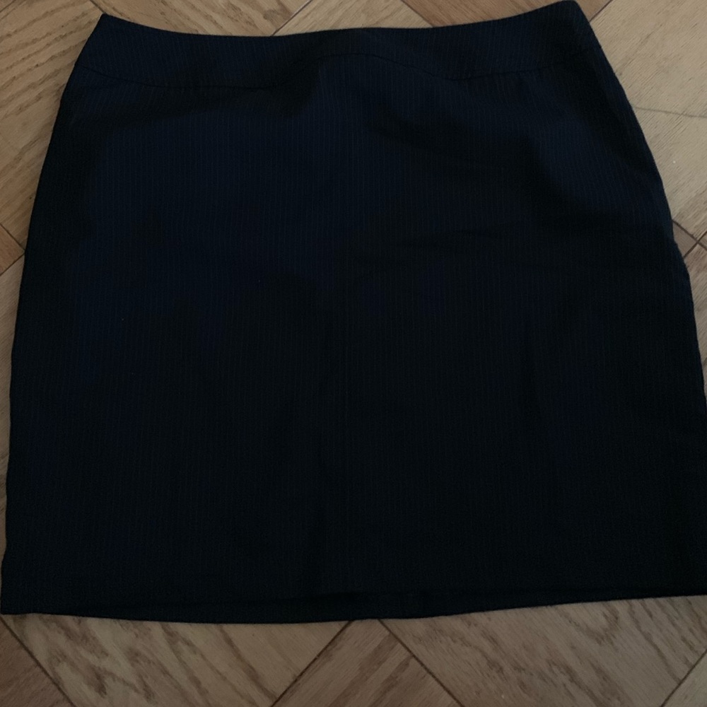 Avenue pinstripe pencil skirt size 18